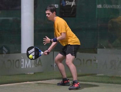 Tanto el torneo de pádel como el de tenis que se celebran en el Campestre de Torreón, ya están en etapas definitorias.