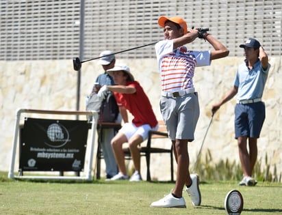 El lagunero Pável Casas, actual subcampeón del torneo, entrará hoy en actividad en el campo del Club Campestre de Torreón. (ARCHIVO)