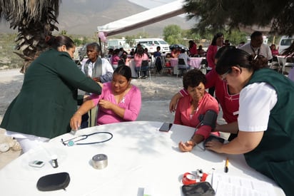 Las agrupaciones civiles sumaron esfuerzos para atender, de manera gratuita, a población infantil, jóvenes, adultos y personas de la tercera edad. (CORTESÍA)