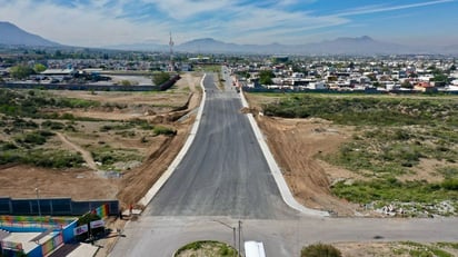 Con la obra se da un paso seguro sobre un arroyo y beneficia a miles de personas que requieren ir de un sector a otro.