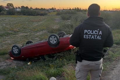 Hasta el lugar acudieron sus familiares para auxiliarla. (EL SIGLO DE TORREÓN)