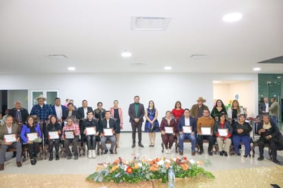 Como cada año, se reconoció la aportación de algunos maderenses en distintos ámbitos. (EL SIGLO DE TORREÓN)