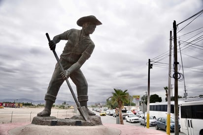 El alcalde de Torreón, Román Alberto Cepeda, aseguró que el Giro Independencia vendrá a resolver parte de ese problema durante los próximos 20 o 25 años. (EL SIGLO DE TORREÓN)