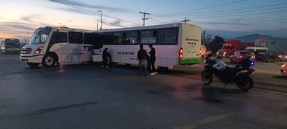 Únicamente estaban a bordo los conductores. (EL SIGLO DE TORREÓN)