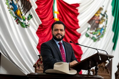 Adelantó que en próximos días iniciará una gira de trabajo para terminar de recoger las necesidades de las y los coahuilenses. (SERGIO A. RODRÍGUEZ)