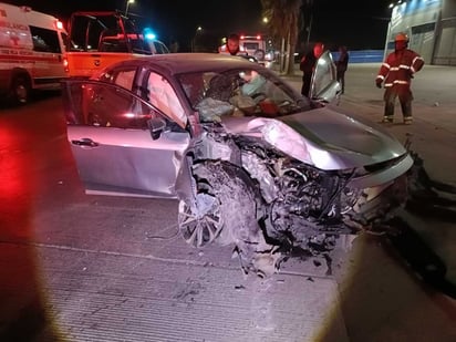 El accidente ocurrió alrededor de la 1:40 horas del jueves, sobre el bulevar Torreón - Matamoros.