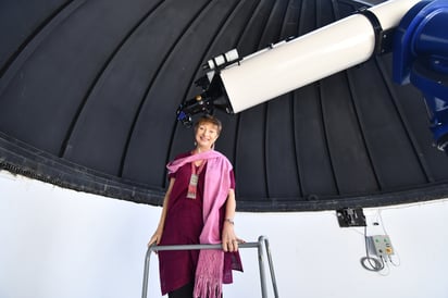 Isabel Hawkins, científica principal del museo Exploratorium de San Francisco y representante de la Administración Nacional de Aeronáutica y el Espacio, mejor conocida como NASA. (FERNANDO COMPEÁN / EL SIGLO DE TORREÓN)