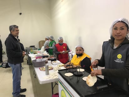 Bazar de la Asociación Pro-Infancia Neurogénica (APIN). (GUADALUPE MIRANDA)