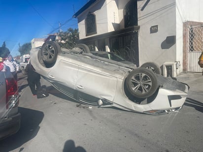 Vehículo Sentra Nissan. (EL SIGLO DE TORREÓN)