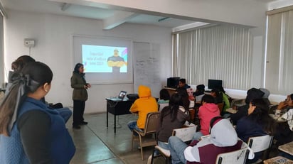 Dirección de Ecología y Protección al Ambiente de Gómez Palacio, acude a las escuelas para informar a alumnos y maestros.