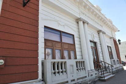 En el marco del Día Internacional de la Mujer, el Archivo Municipal de Torreón, en coordinación con el Instituto Municipal de la Mujer, llevará a cabo la presentación del libro: “Sí, somos periodistas. Voces de 31 comunicadoras laguneras”, este jueves 07 de marzo a las 19:00 horas, la invitación está abierta y la con entrada será libre.