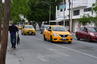 Beneficiarios de concesiones pagadas podrán continuar en el proceso para operar el servicio.