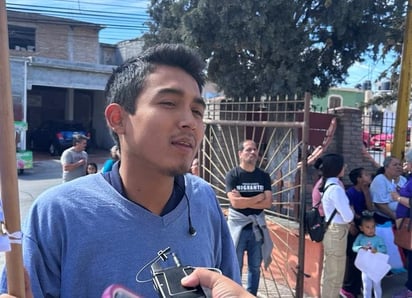 Denis, joven salvadoreño de 24 años. (PENÉLOPE CUETO)