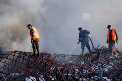 Secuelas del ataque israelí contra el consulado iraní en Siria. (AP)