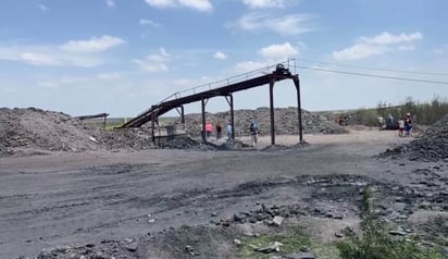 Colapso de mina atrapa y mata a trabajador