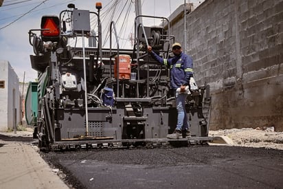 En Lerdo se realizan trabajos de pavimentación en la colonia Las Palmas y Ampliación Las Palmas