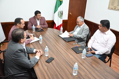 El alcalde Homero Martínez Cabrera firmó un convenio de colaboración con la Universidad Juárez del Estado de Durango. (DIANA GONZÁLEZ)