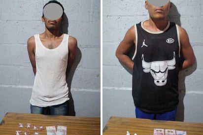 Detienen en Gómez Palacio a tres hombres y una mujer por vender drogas