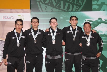 Una grata sorpresa para la entidad en estos juegos, fue la selección de basquetbol 3x3, que consiguió medallas en ambas ramas. (Especial)