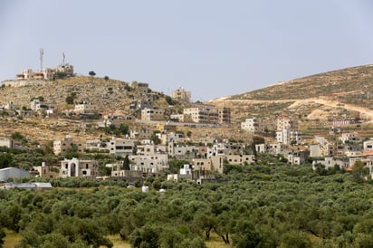 Uno de los asentamientos israelíes, ilegales según el derecho internacional, en el territorio palestino de Cisjordania, donde su proliferación se ha incrementado desde el ataque de Hamás del pasado 7 de octubre. (ARCHIVO)