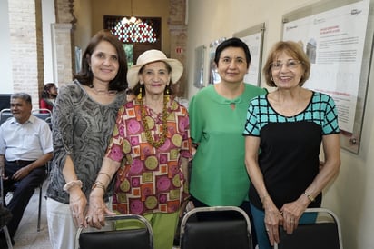 Lorena García, Irma Barraza, María Elena Martínez y Julieta de la Garza (EL SIGLO DE TORREÓN / GABRIEL ESCOBAR)