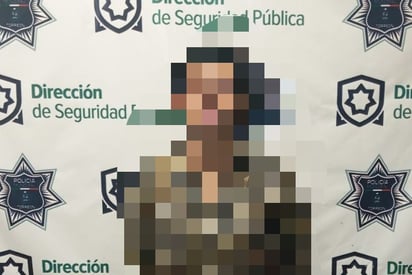 Elementos le aseguraron al joven una réplica de arma de fuego. (EL SIGLO DE TORREÓN)