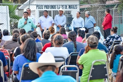 Destaca alcalde de Lerdo abasto de agua en área rural durante segundo año de gobierno