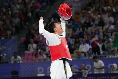 Mexicano Luis Mario Nájera gana plata en para taekwondo tras disputar la final contra Usbekistan