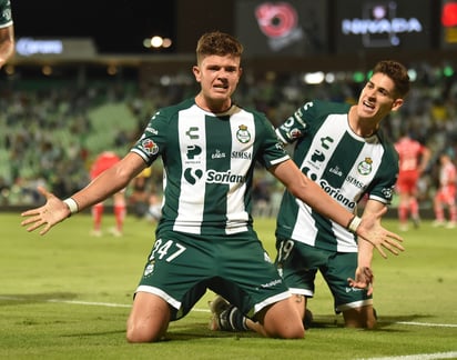 Los canteranos albiverdes Tahiel Jiménez (247) y Santiago Muñoz (19) entraron al campo y rápidamente cambiaron la cara para salvar el resultado a favor de la escuadra lagunera.