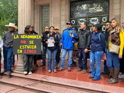 Alumnos de la UAAAN exigen solución a huelga y denuncian acoso por parte del Sindicato