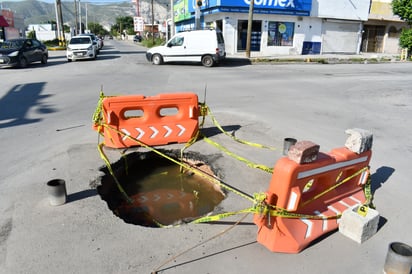 Reparación de colapso en drenaje en bulevar Diagonal De Las Fuentes y calle Del Ángel