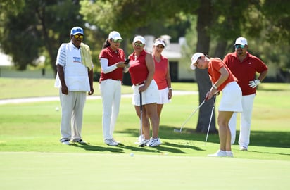 La ganadora de 27 títulos en el LPGA Tour, convivirá con golfistas laguneros durante esta mañana. (Especial)