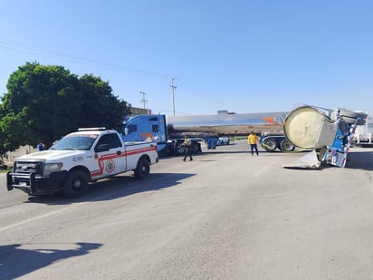 Gómez Palacio: Accidente en la Estación Viñedo causa caos en el tráfico