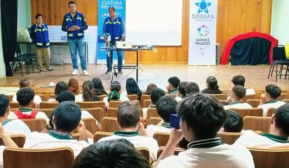 Sideapa promueve la cultura del agua en preparatorias de Gómez Palacio con el programa 'Prepaguate'