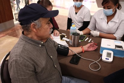 Uno de los factores de riesgo para desarrollar enfermedades del corazón es la hipertensión. (EL SIGLO DE TORREÓN)