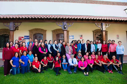 Peñoles apoya labor de docentes con capacitación