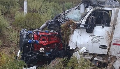 Conductor de pipa volcó tras dormitar al volante en Ramos Arizpe