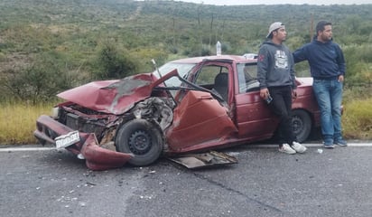 Tres lesionados luego de un choque en Ramos Arizpe