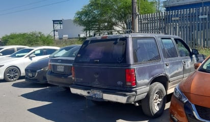 Roban camioneta sin gasolina y la abandonan poco después