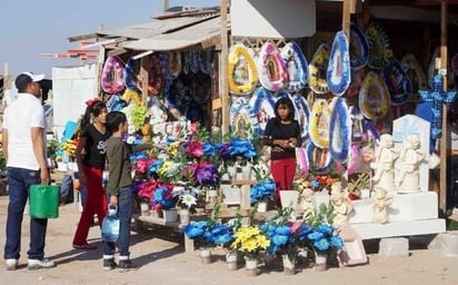 ¿Cómo tramitar un permiso de venta para el Día de Muertos?