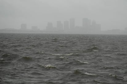 Destrucción en Florida: Tornados de Milton causan muerte y oscuridad