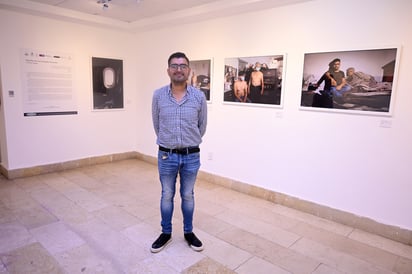 Lazos. Durante el proceso, Hiram Gaspar comenzó a documentar. Sacaba su cámara y la accionaba, se capturaba junto a su padre