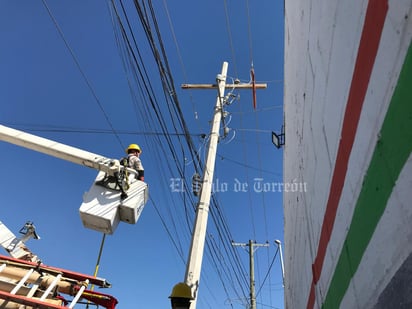 Por adeudo corta CFE la energía eléctrica a Simas Rural