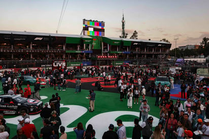 F1: Pilotos brillan con estilo mexicano en la previa del Gran Premio de México