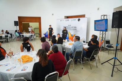 Primer encuentro con más de 200 jóvenes de escuelas preparatorias y universidades que integran el programa “Guardianes con Estrella”. (DIANA GONZÁLEZ)