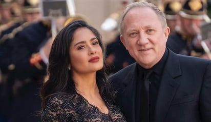 Salma Hayek confirma que no firmó un acuerdo prenupcial con su esposo