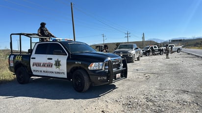 Encuentran a hombre sin vida y con huellas de violencia en la carretera Saltillo - Torreón