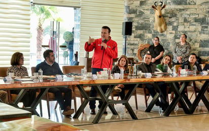 Reunión entre Conagua, alcaldes y gobernador de Durango.