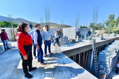 Supervisan construcción de instalaciones para Bomberos y Protección Civil en Lerdo