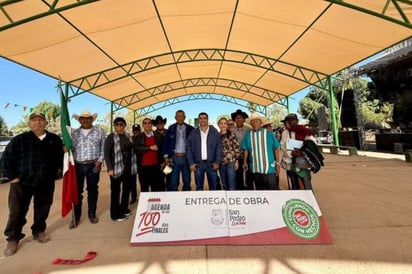 San Pedro conmemora reparto agrario con desfile y entrega de techumbre